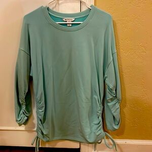 Sz Small NWOT Teal Athleta 3/4 Sweatshirt